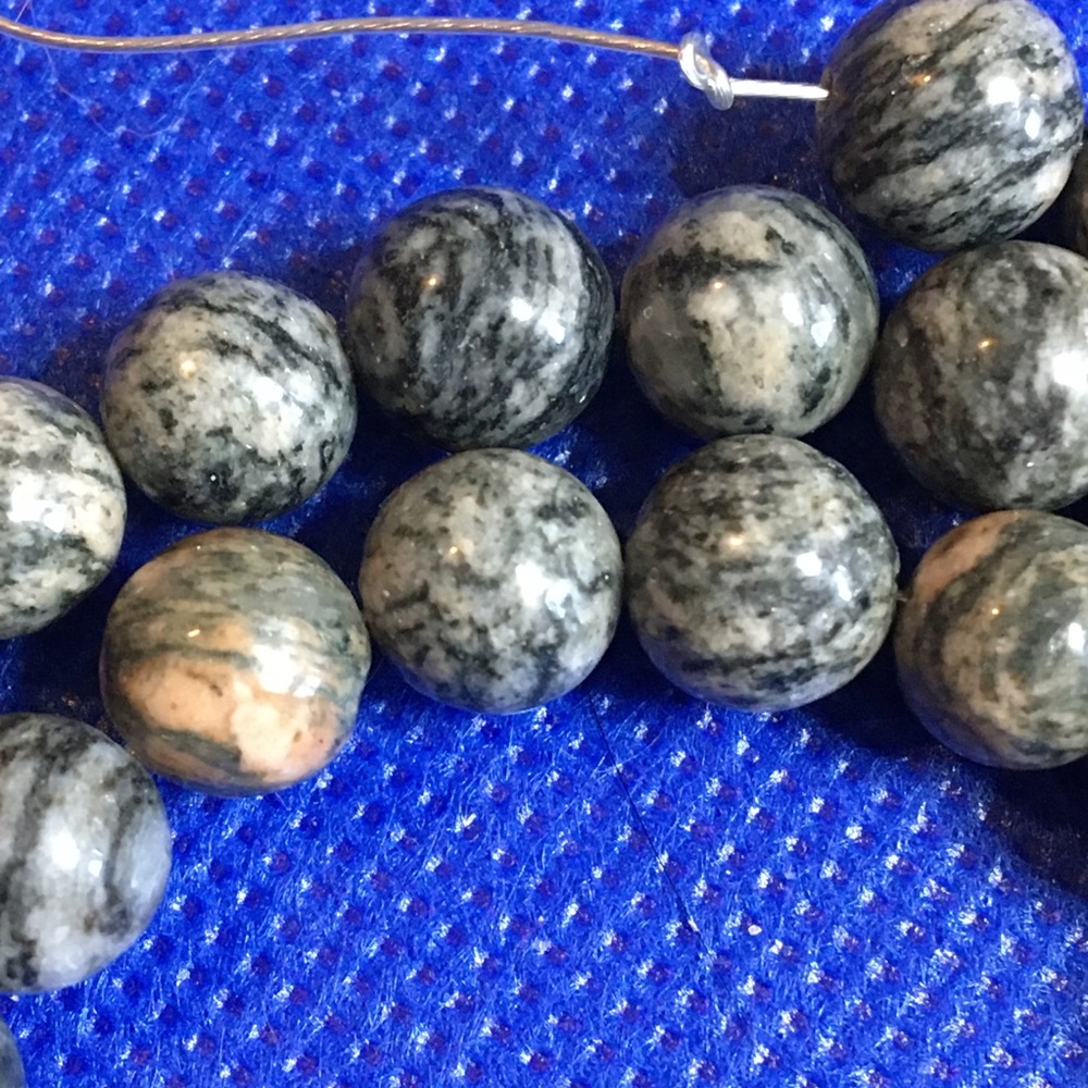 Spiderweb Jasper - Picture 5 of 7